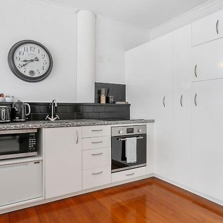 Funky One Bedroom Apartment On Princes Wharf 奥克兰 外观 照片