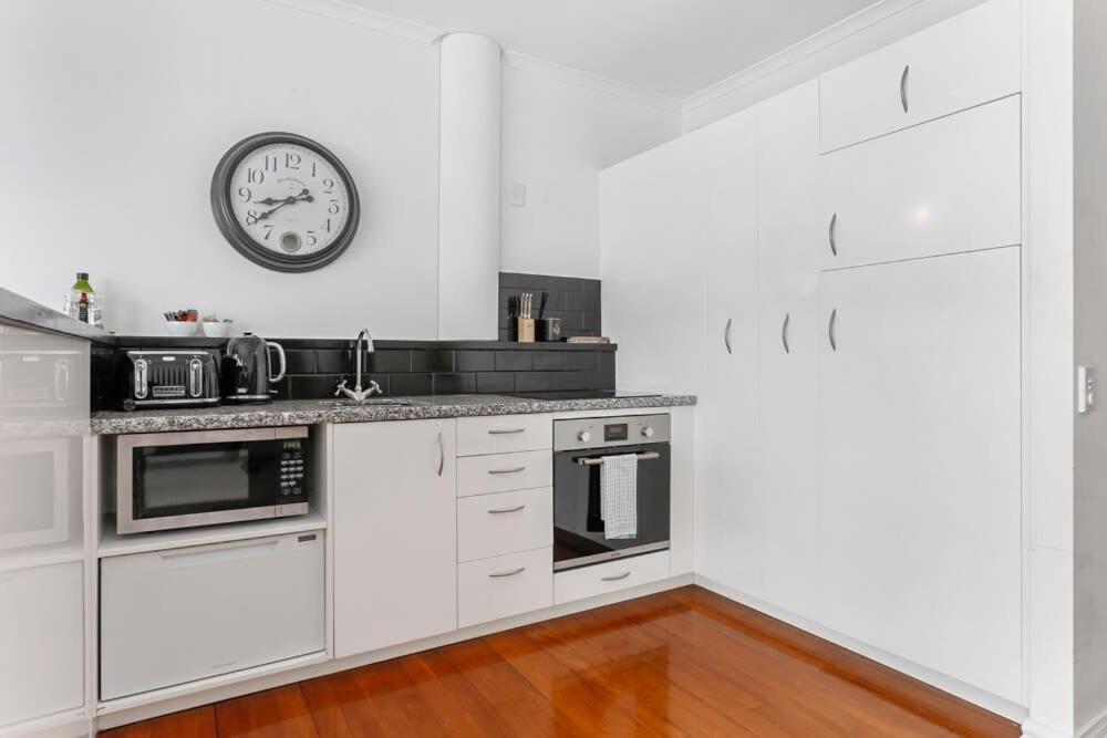 Funky One Bedroom Apartment On Princes Wharf 奥克兰 外观 照片